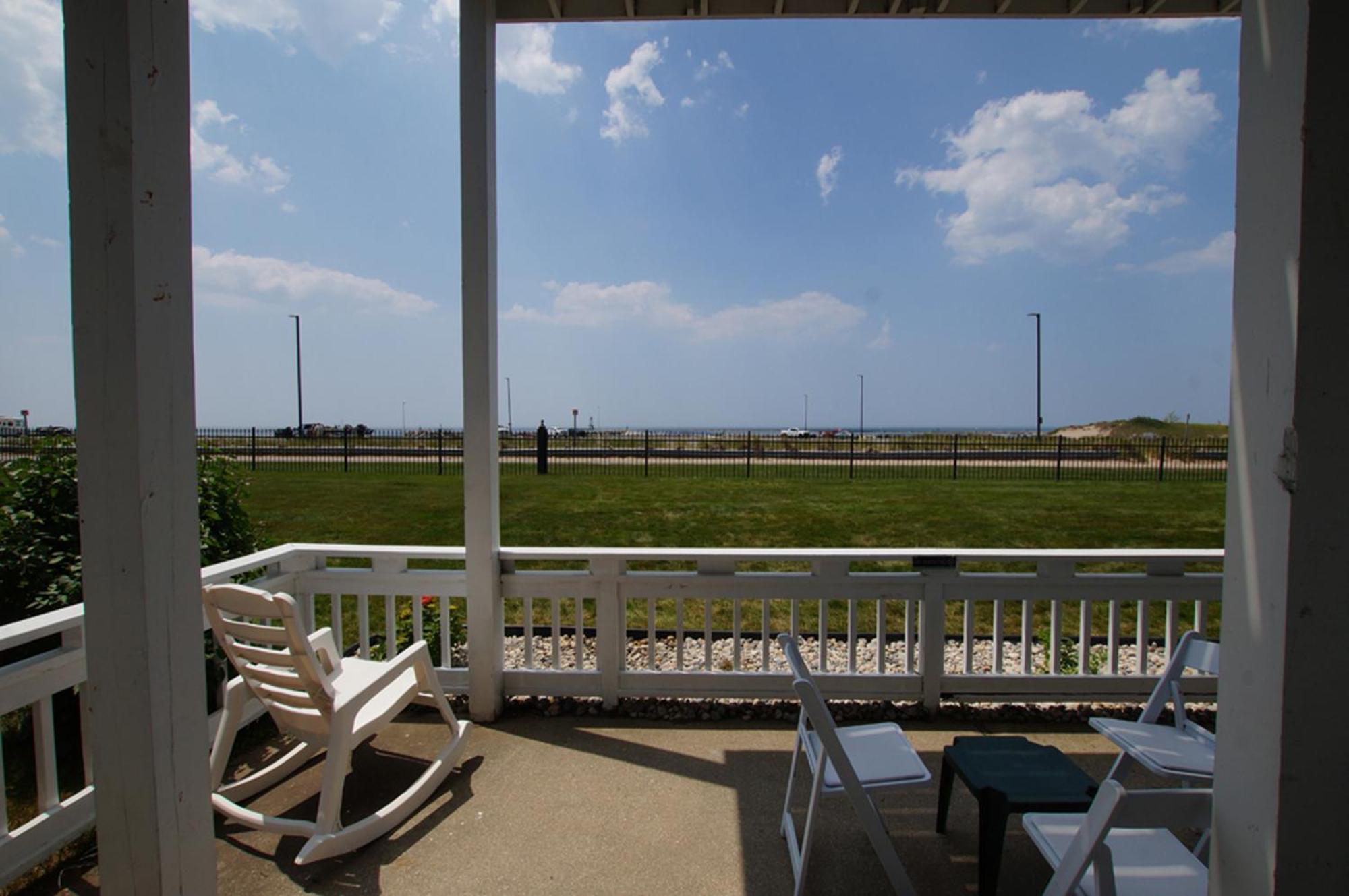 Snyders Shoreline Inn Ludington Exterior foto